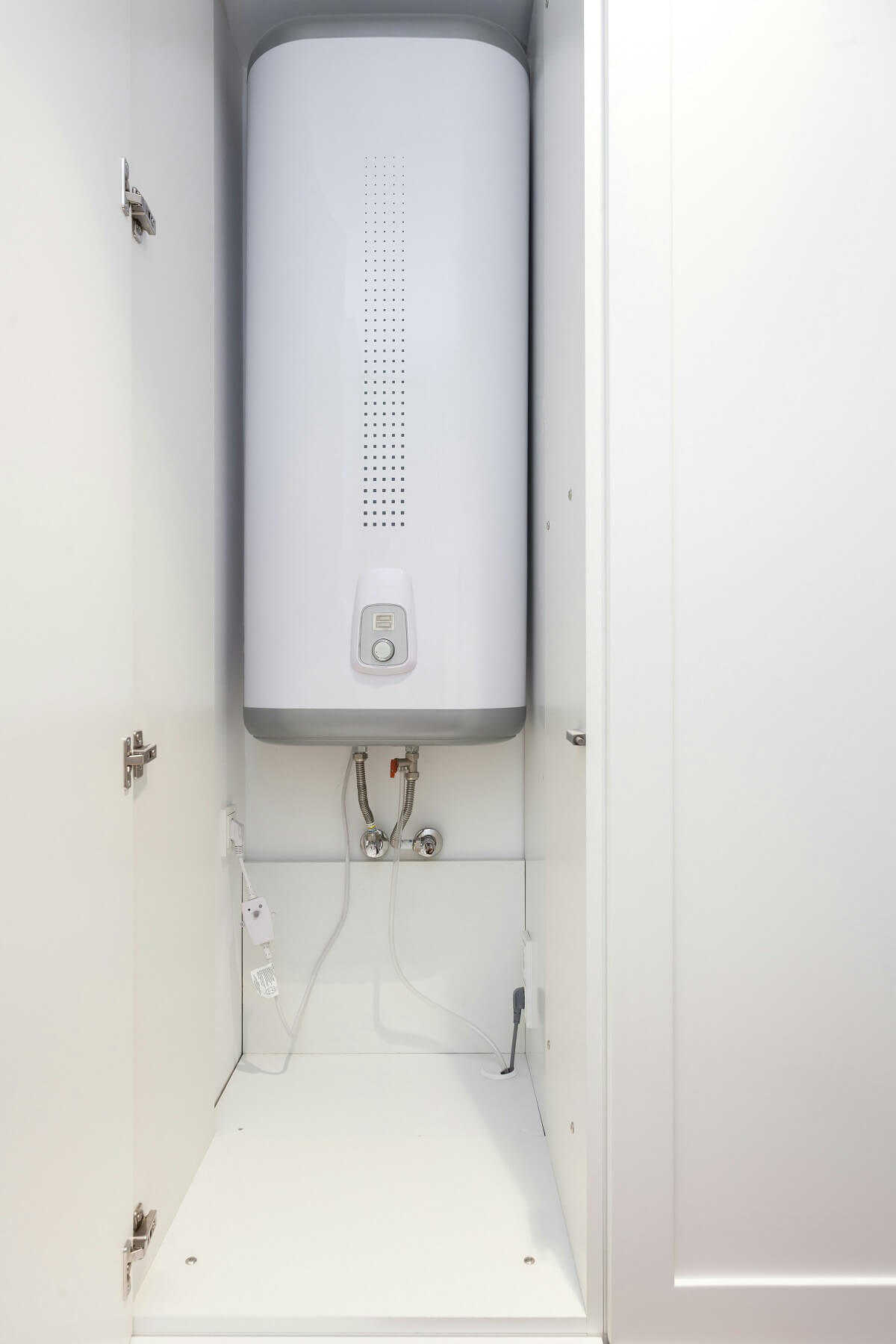 5 Water Heater Issues That Demand a Professional Plumber - Ehret Plumbing & Heating